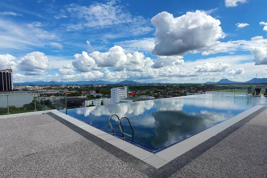 Kozi Square New Sgh Cozy Home 7A Kuching Exteriér fotografie