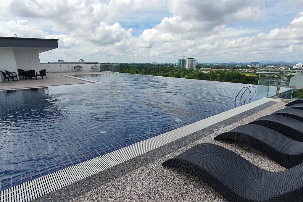 Kozi Square New Sgh Cozy Home 7A Kuching Exteriér fotografie